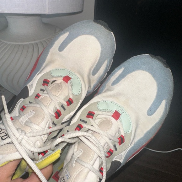 Nike Air270 React - Picture 9 of 10